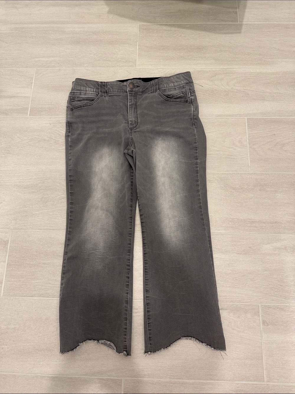 Democracy Washed Gray Kick-Flare Ankle Jeans